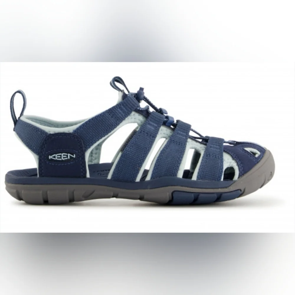 KEEN CLEARWATER CNX WATERPROOF HIKING SANDALS WOMEN'S. SIZE 7. BLUE.